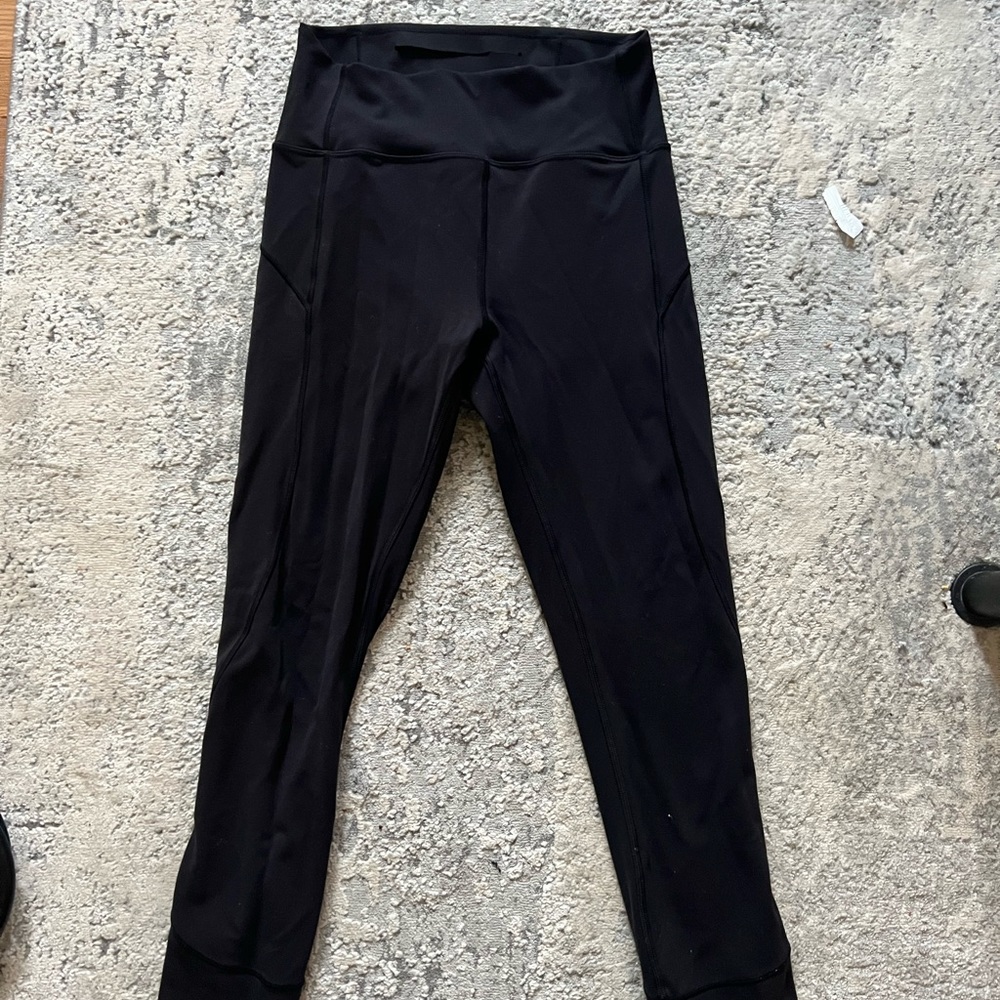 Lululemon in movement leggings